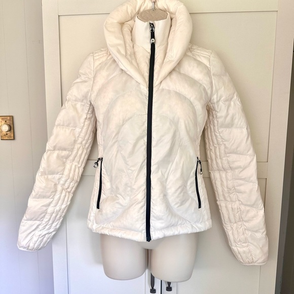 Lululemon puffy down coat size 2 - Picture 1 of 7